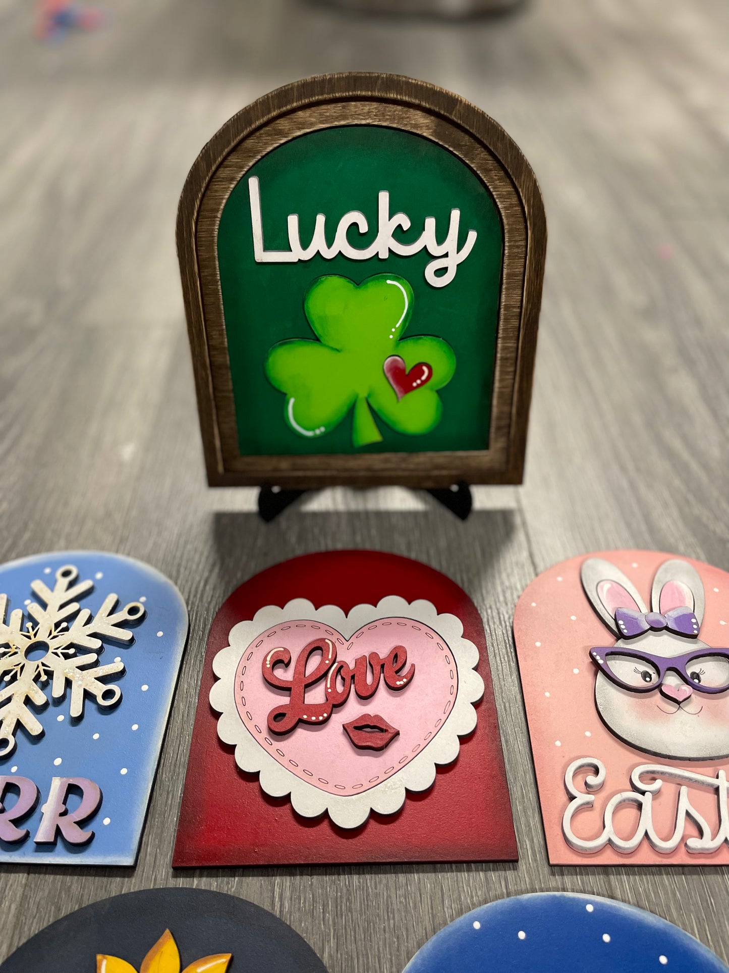 Mini-Interchangeable Seasonal Frames Sign Set